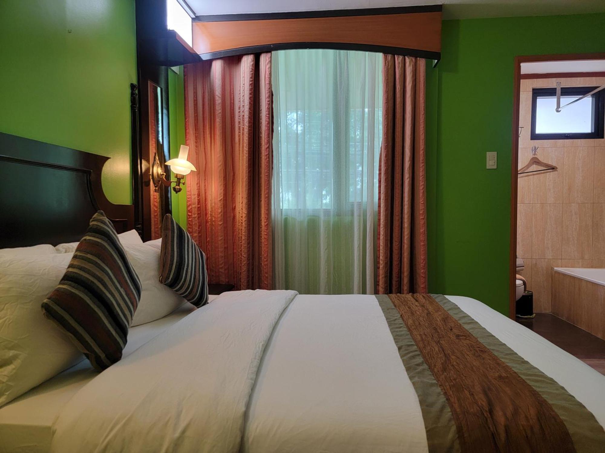 Lee Boutique Hotel Tagaytay Tagaytay City Luaran gambar